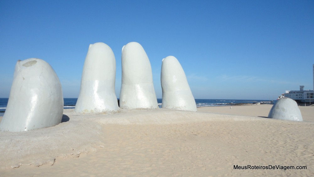 Monumento Los Dedos - Punta del Este
