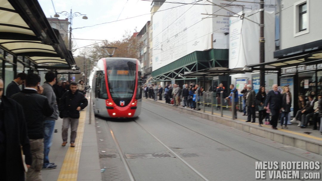 Tram em Sultanahmet - Istambul, Turquia