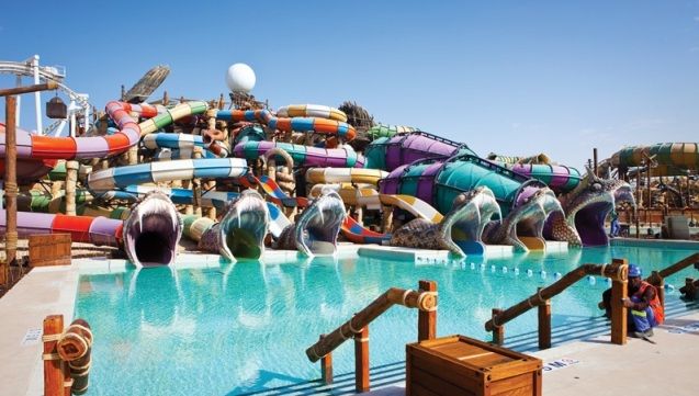 Parque aquático Yas Waterworld (fonte: constructionweekonline.com)