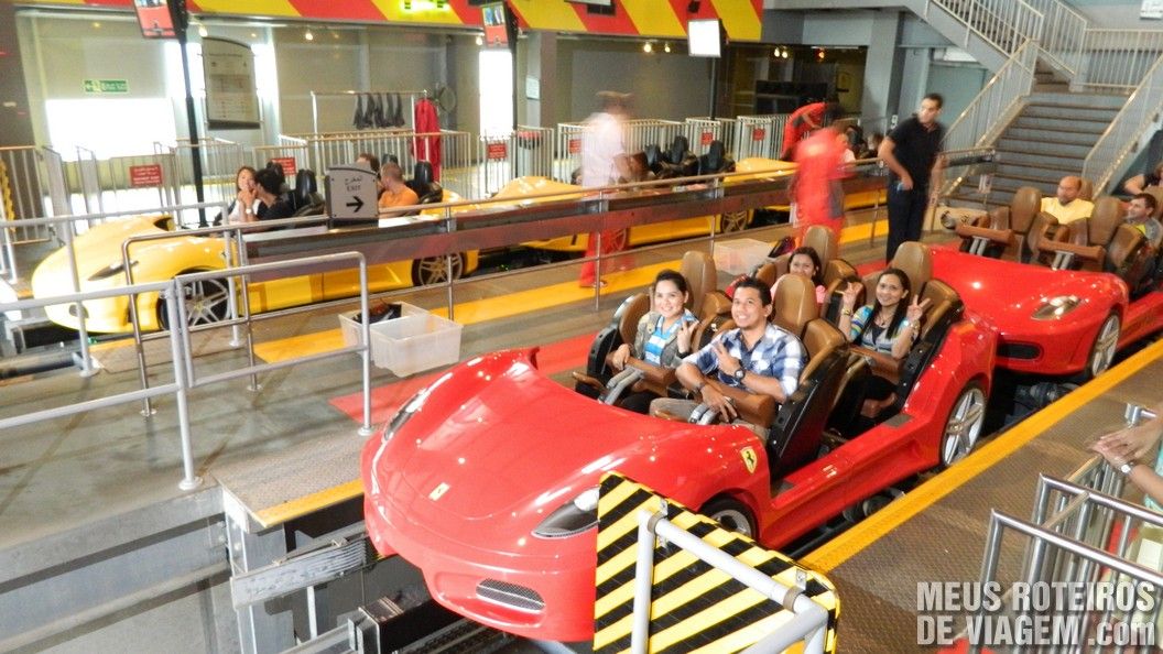 Montanha-russa Fiorano GT Challenge no Ferrari World - Abu Dhabi, Emirados Árabes