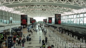 Área de check-in do Terminal A do Aeroporto de Ezeiza - Buenos Aires