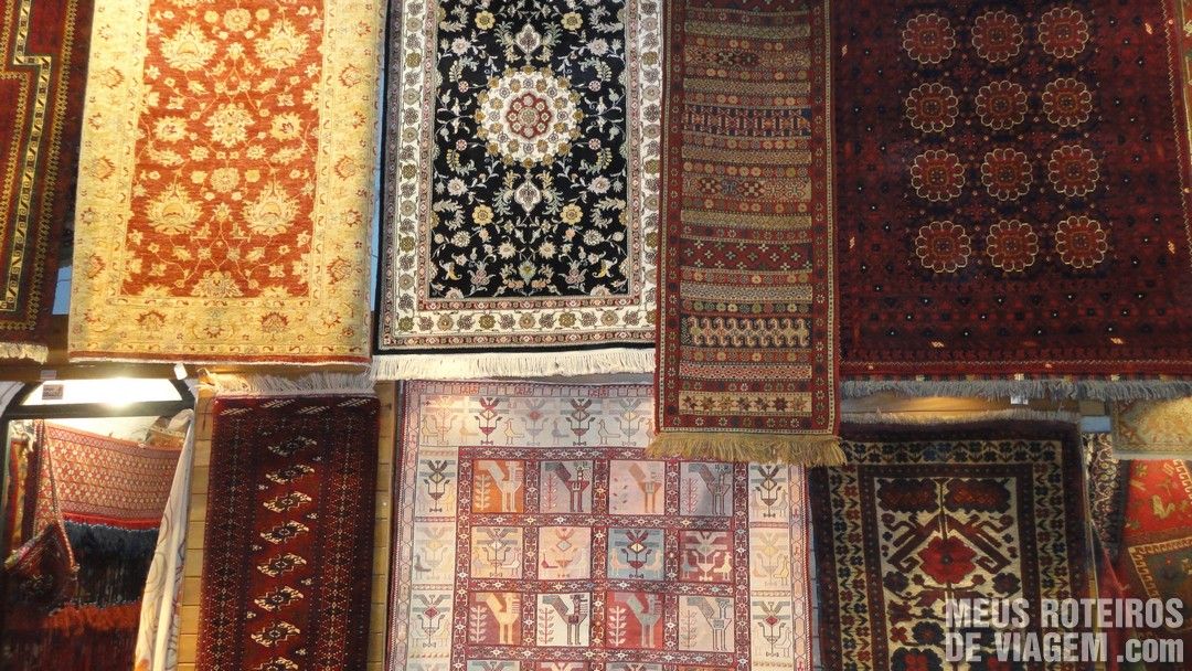Tapetes no Grande Bazar - Istambul, Turquia