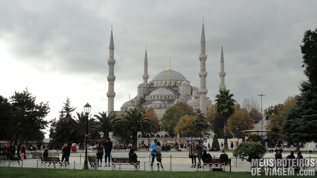 Mesquita Azul vista da Praça Sultanahmet - Istambul, Turquia