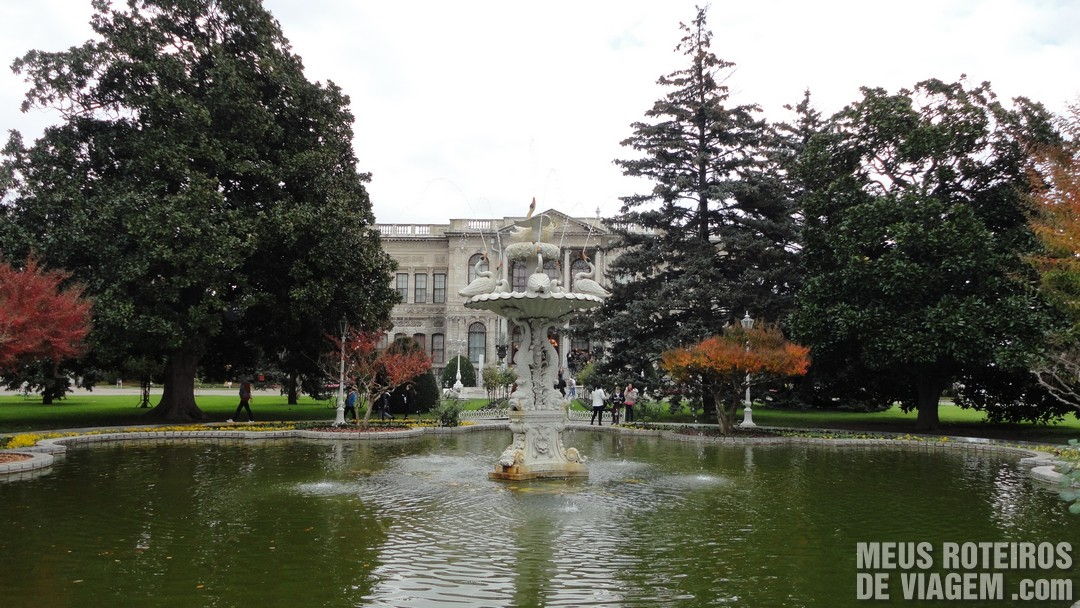 Jardins do Palácio Dolmabahce - Istambul, Turquia