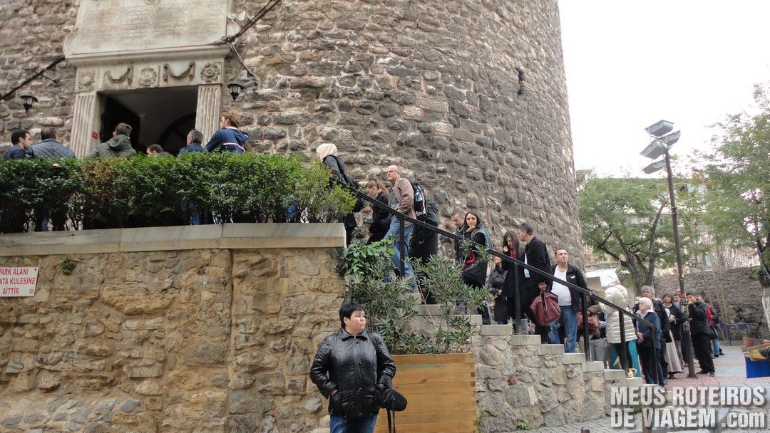 Fila para visitar a torre
