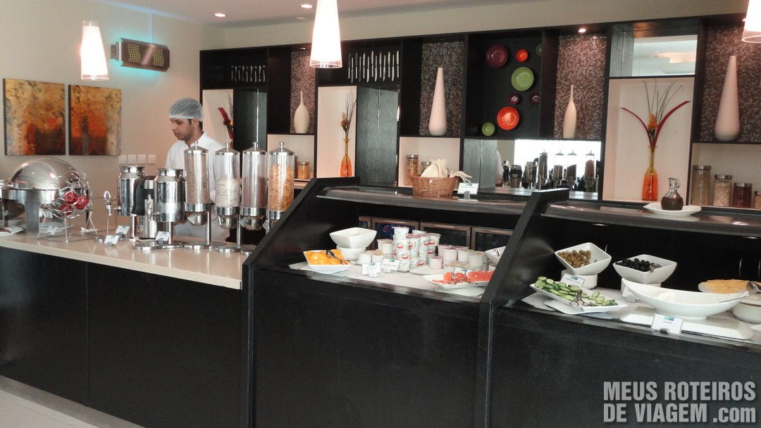 Café da manhã do hotel Holiday Inn Express Dubai Jumeirah