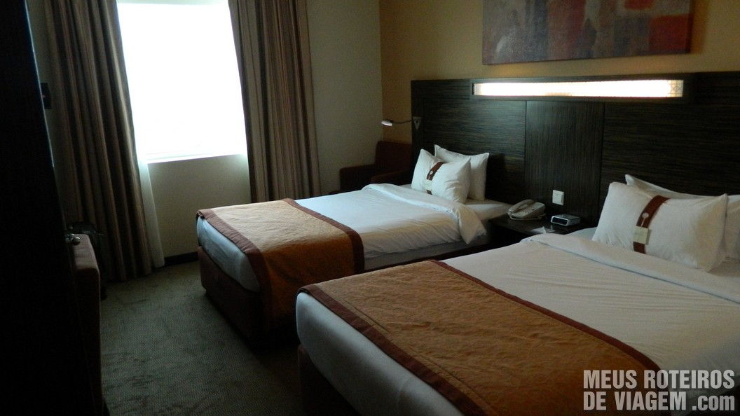 Quarto duplo do Hotel Holiday Inn Express Dubai Jumeirah
