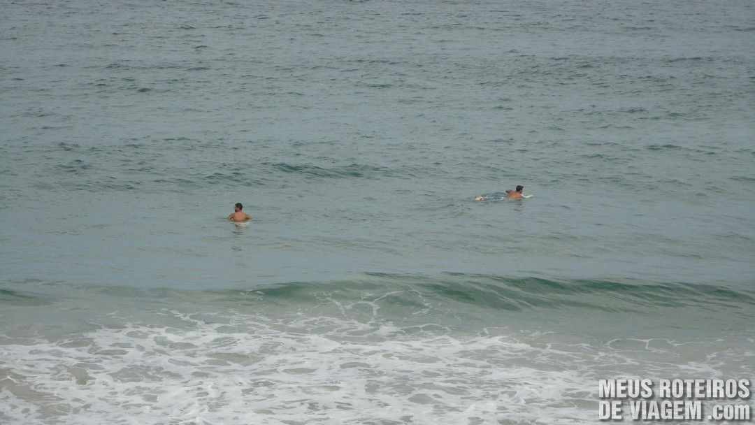 Surfistas no Morro das Pedras - Floripa