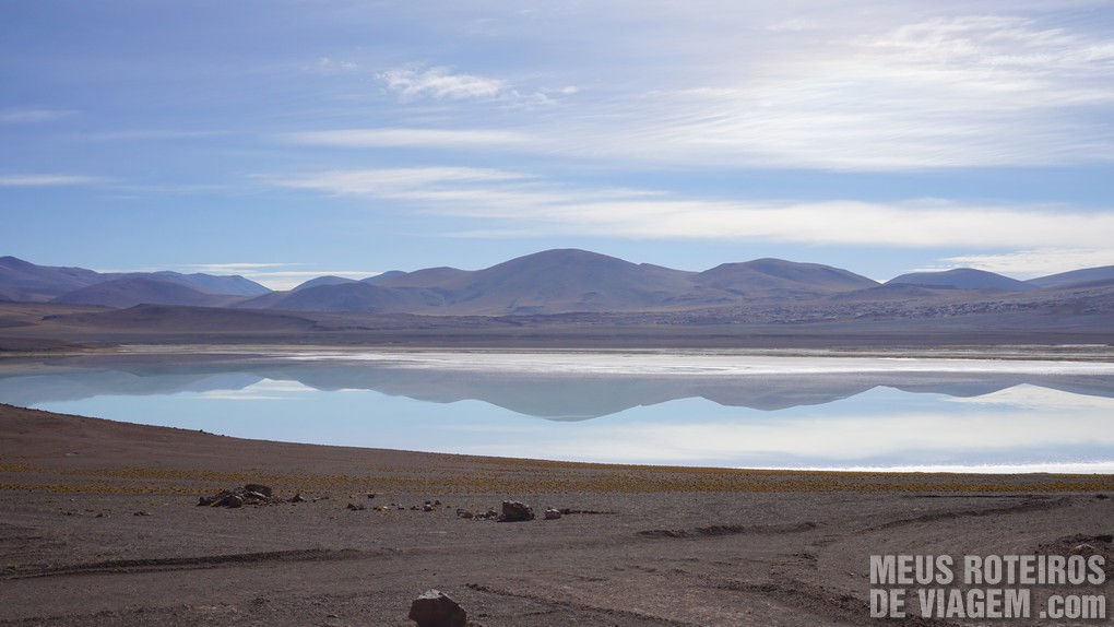 Lagoa Tuyaito no tour das Lagoas Altiplânicas - Agência Araya Atacama